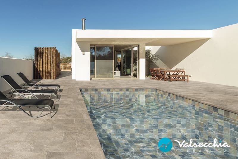 Cover image of Ceramica Valsecchia